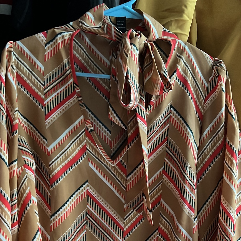 5/$10 Chevron Patterned Blouse with Tie Neck